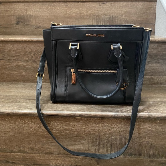 Michael Kor’s Black bag - Picture 1 of 1
